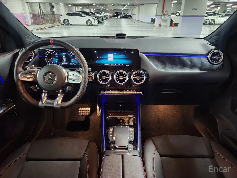 Фото 10 - Mercedes-Benz GLA-Class