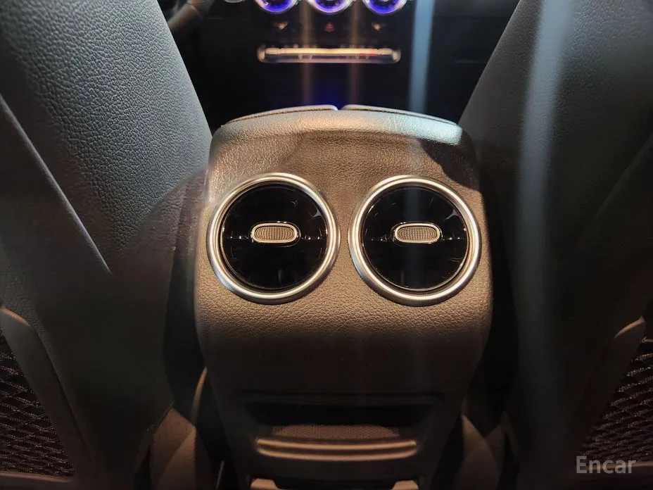 Фото 15 - Mercedes-Benz GLA-Class