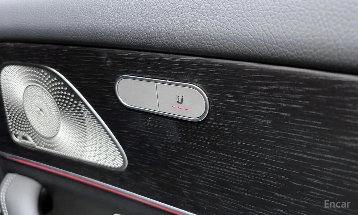 Фото 18 - Mercedes-Benz GLE-Class