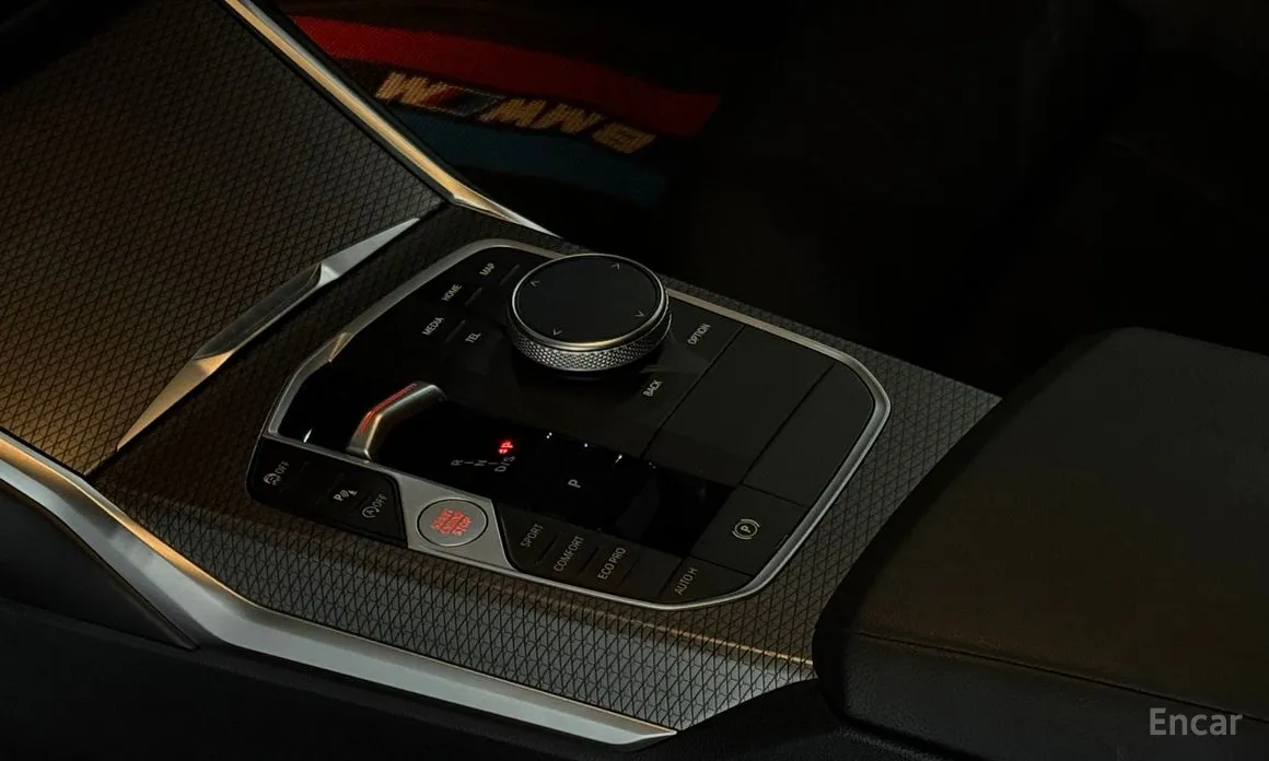 Photo 9 - BMW 3 Series