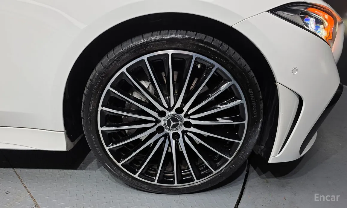 Фото 5 - Mercedes-Benz CLS-Class