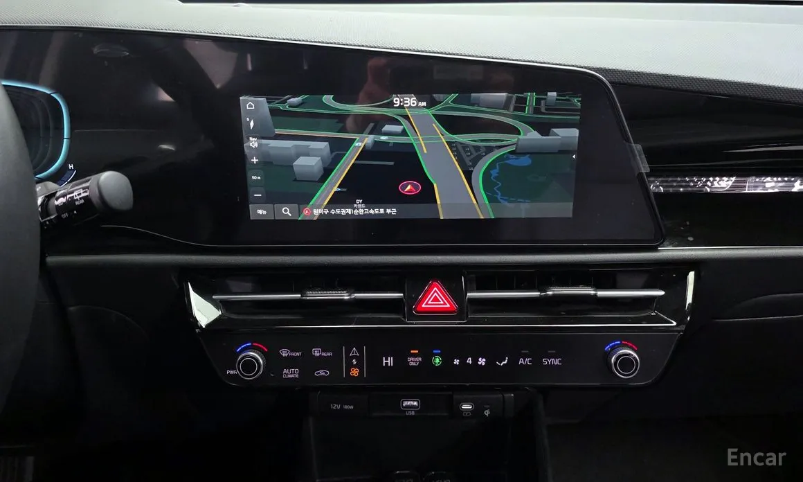 Фото 14 - Kia Niro