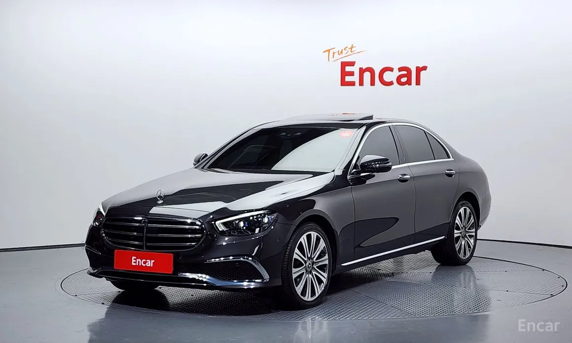 Фото 1 - Mercedes-Benz E-Class