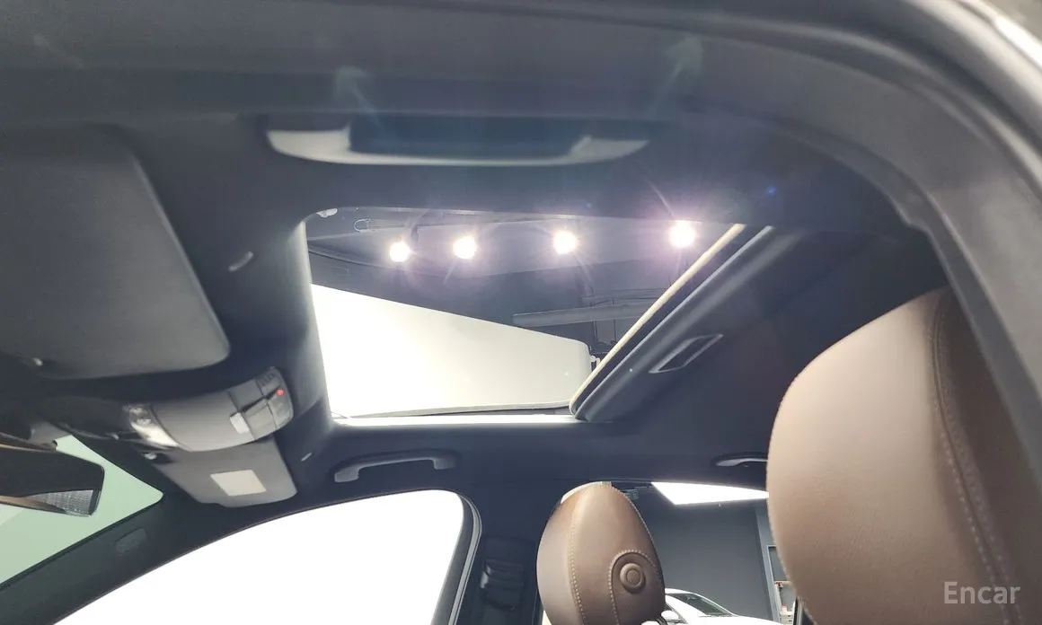 Фото 18 - Mercedes-Benz E-Class