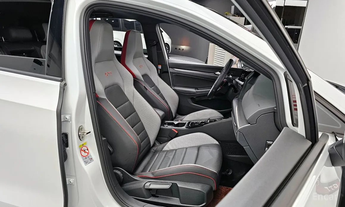 Фото 12 - Volkswagen Golf