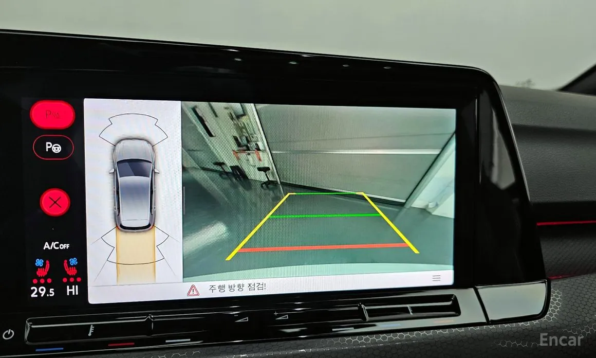 Фото 16 - Volkswagen Golf