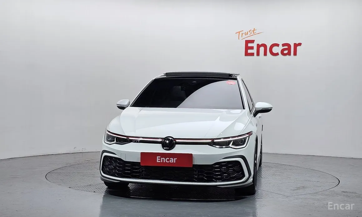 Фото 3 - Volkswagen Golf