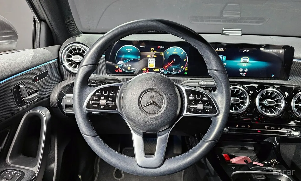 Фото 13 - Mercedes-Benz A-Class