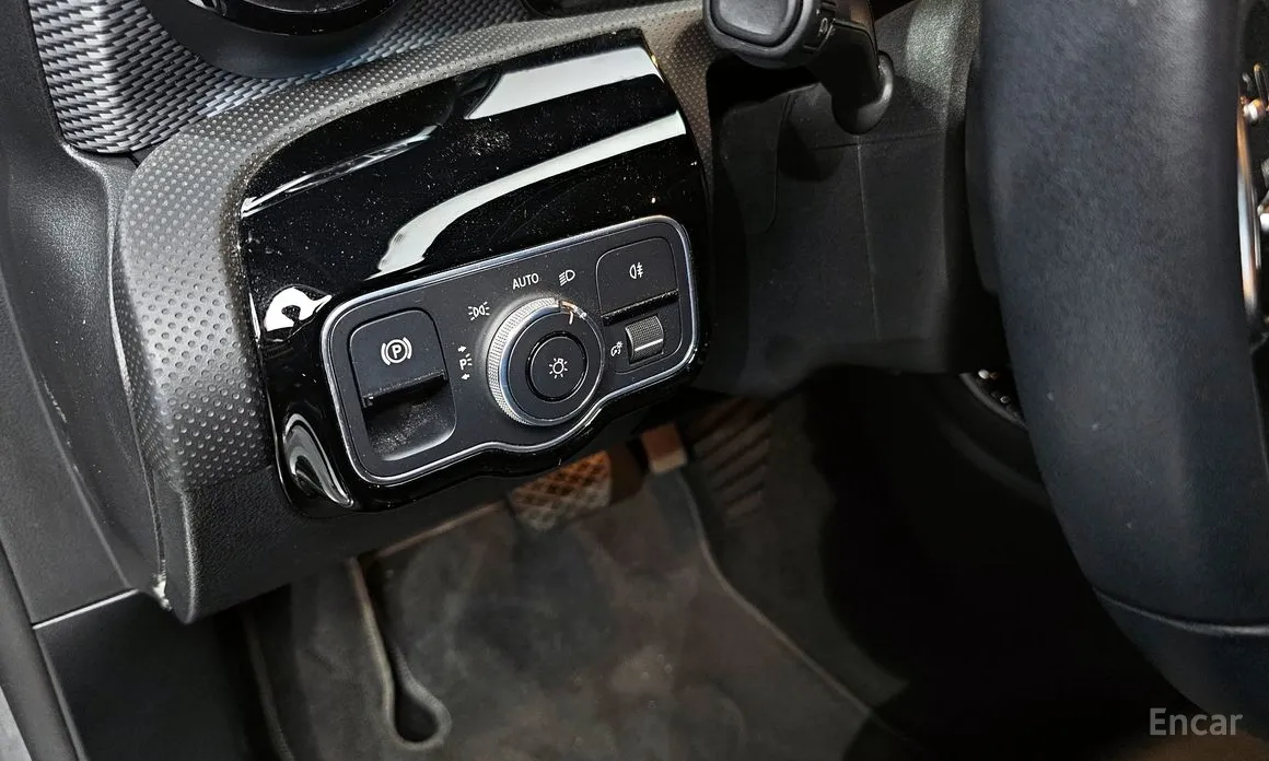 Фото 16 - Mercedes-Benz A-Class