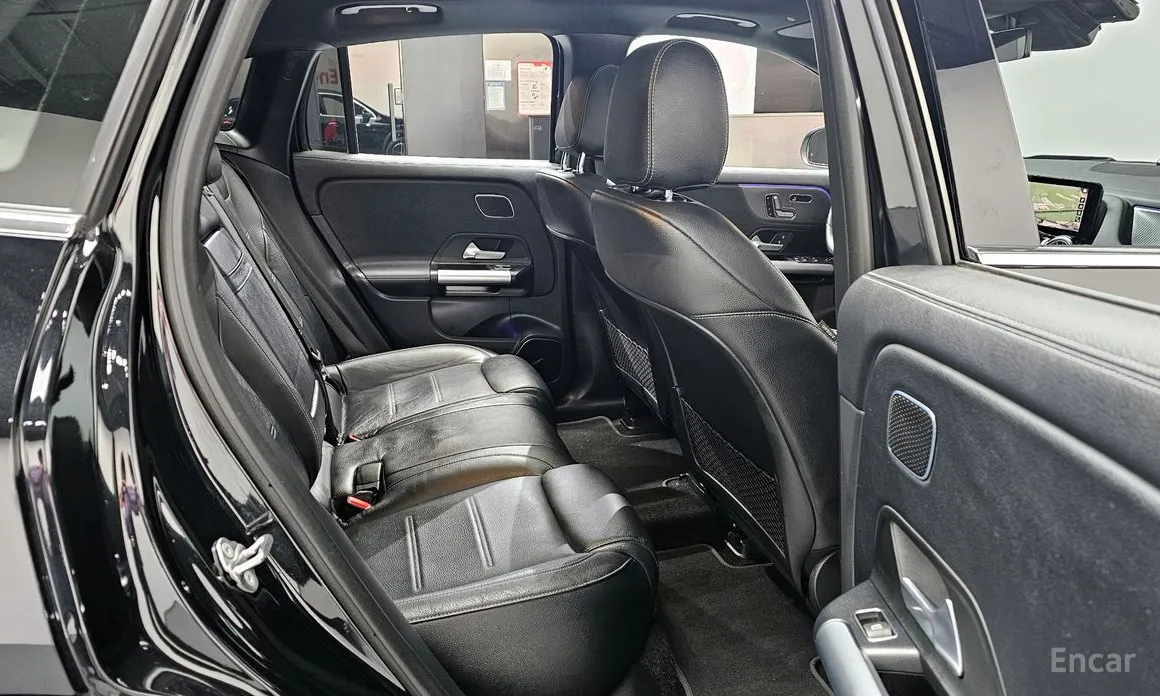 Фото 12 - Mercedes-Benz EQA