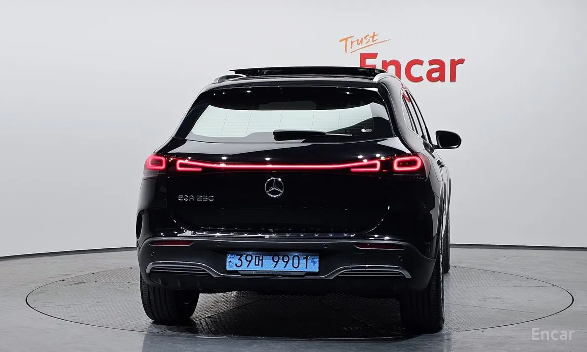 Фото 4 - Mercedes-Benz EQA