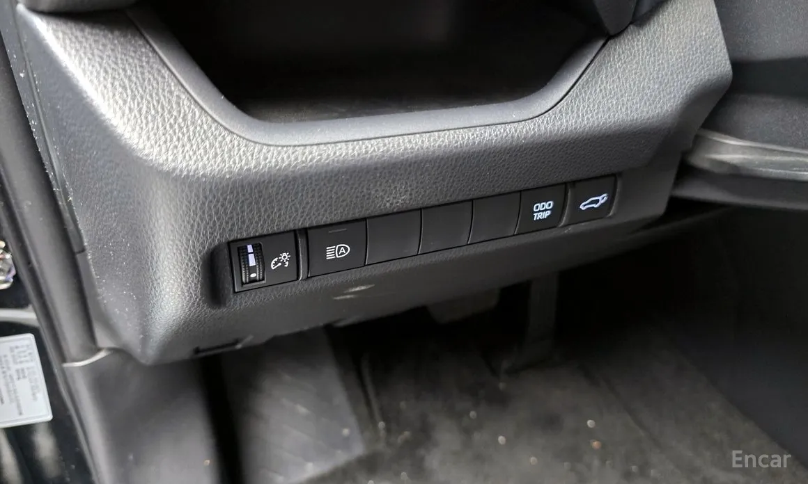 Фото 16 - Toyota RAV4