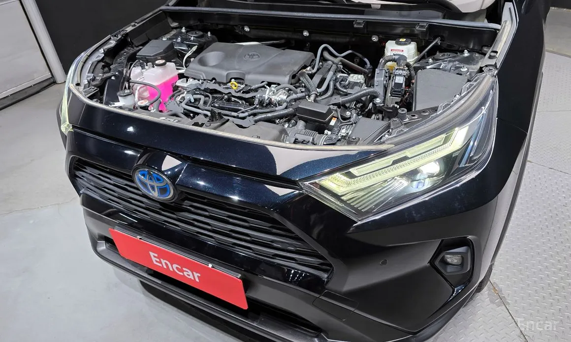 Фото 6 - Toyota RAV4