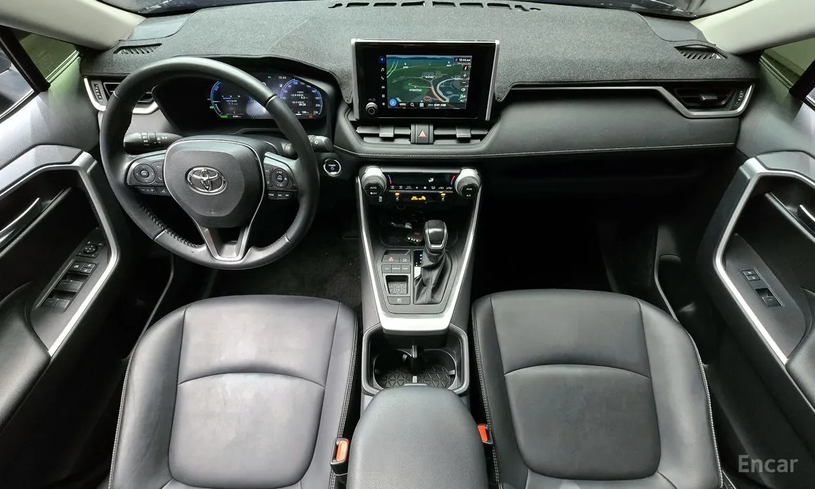 Фото 7 - Toyota RAV4