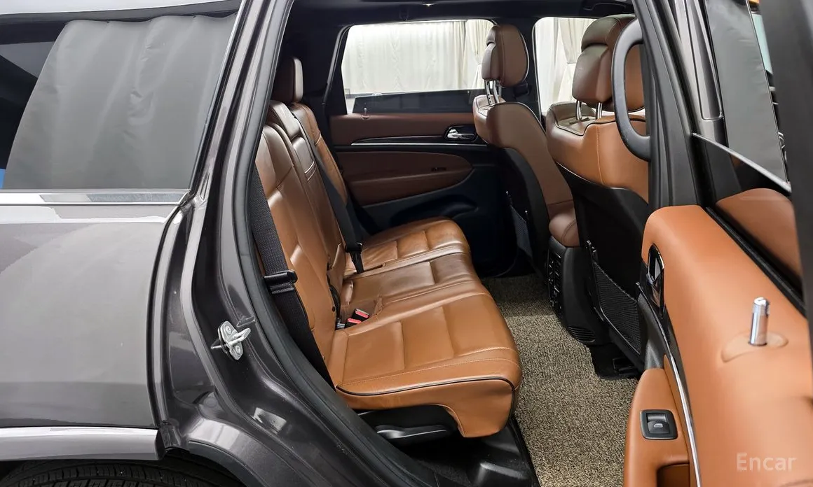 Фото 12 - Jeep Cherokee