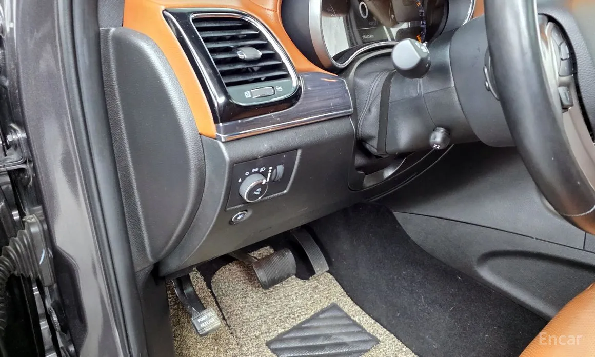 Фото 17 - Jeep Cherokee