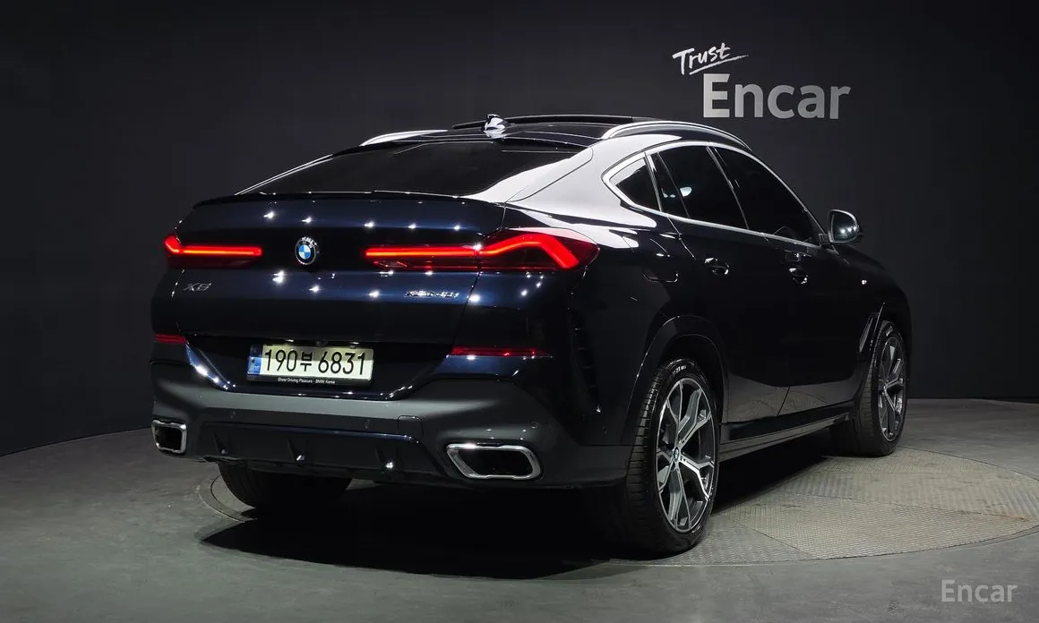 Фото 2 - BMW X6