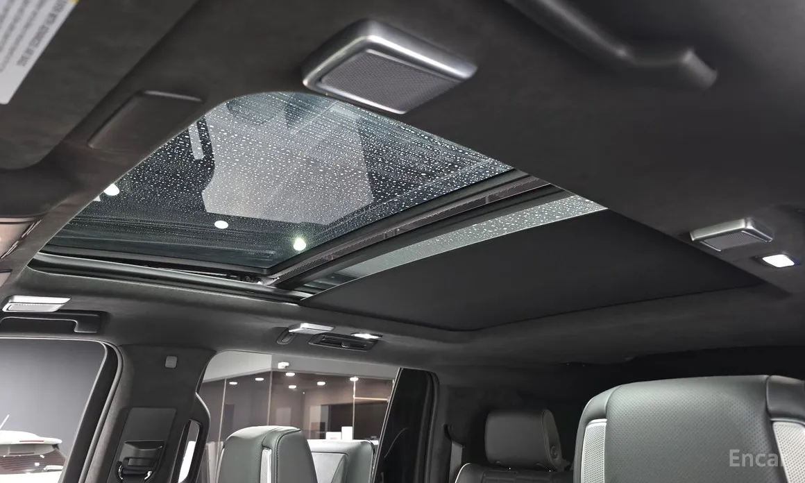 Фото 19 - Cadillac Escalade