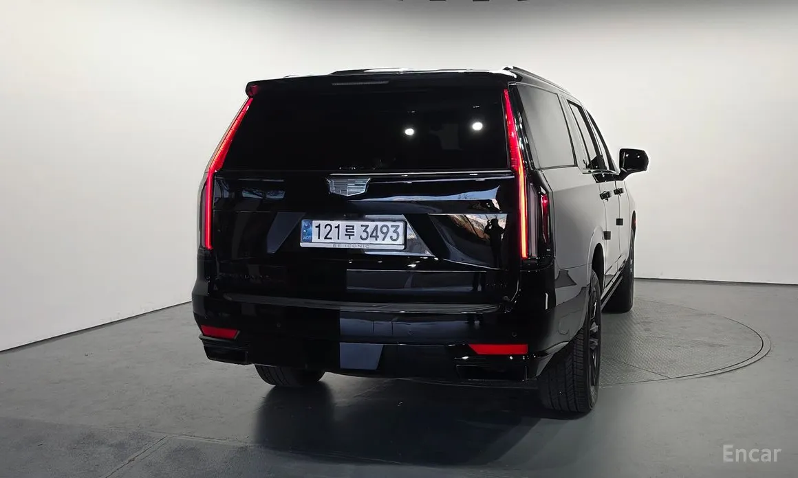 Фото 4 - Cadillac Escalade