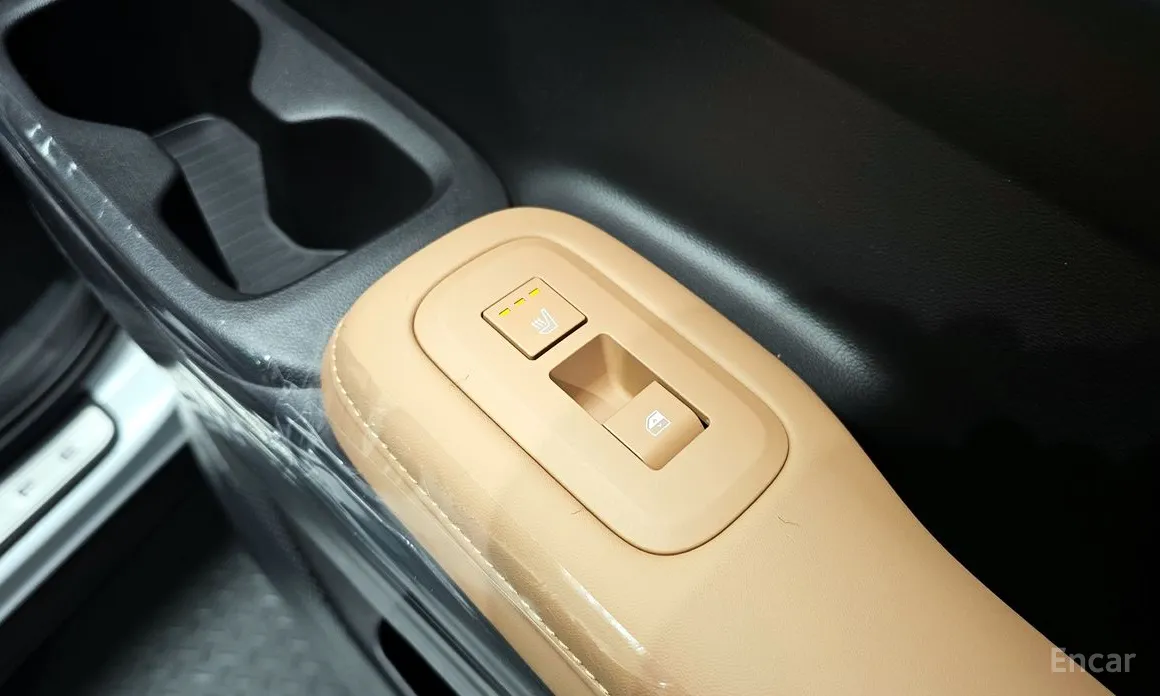 Фото 19 - Hyundai Santa Fe