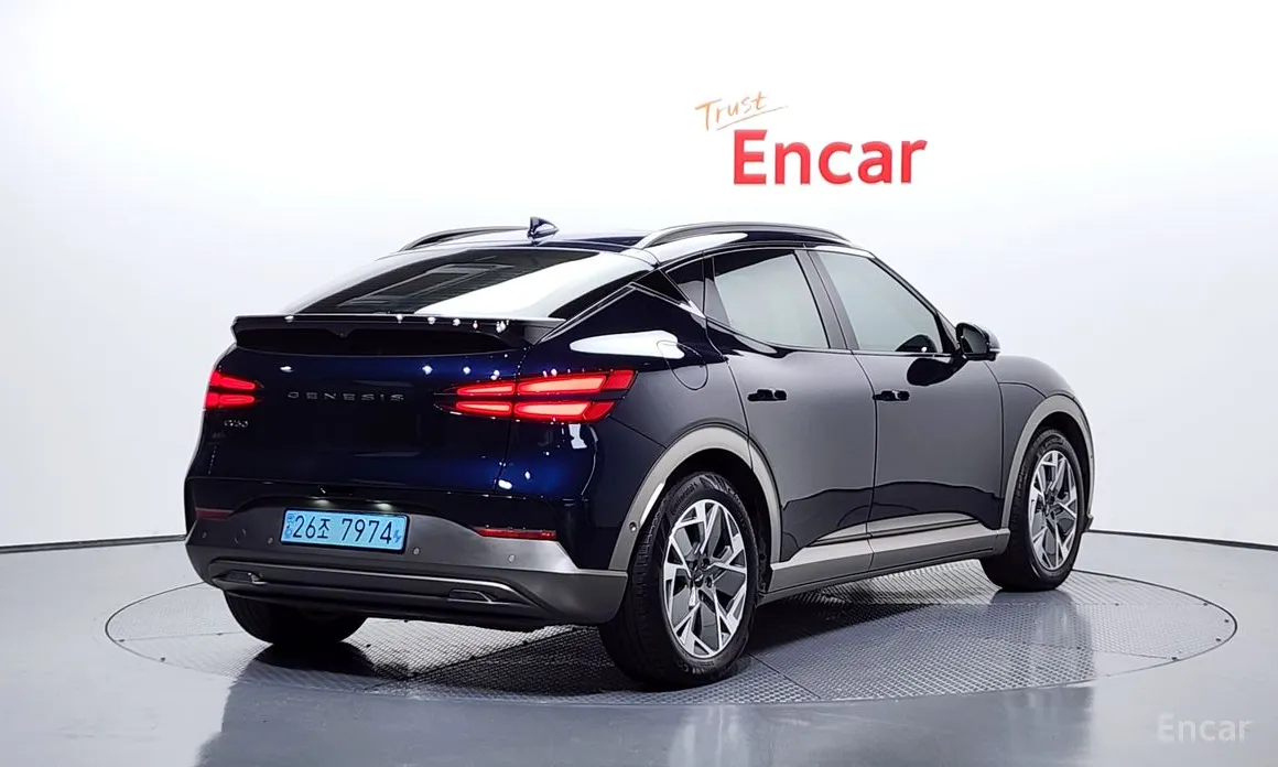 Фото 2 - Genesis GV60