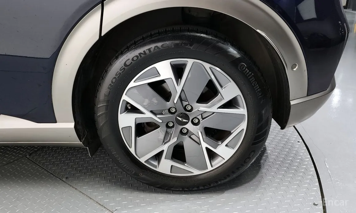 Фото 5 - Genesis GV60