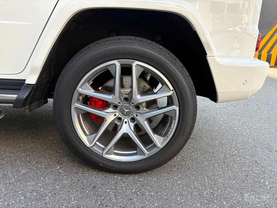 Фото 10 - Mercedes-Benz G-Class