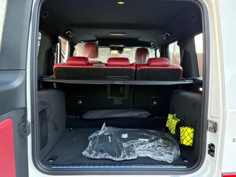 Фото 19 - Mercedes-Benz G-Class