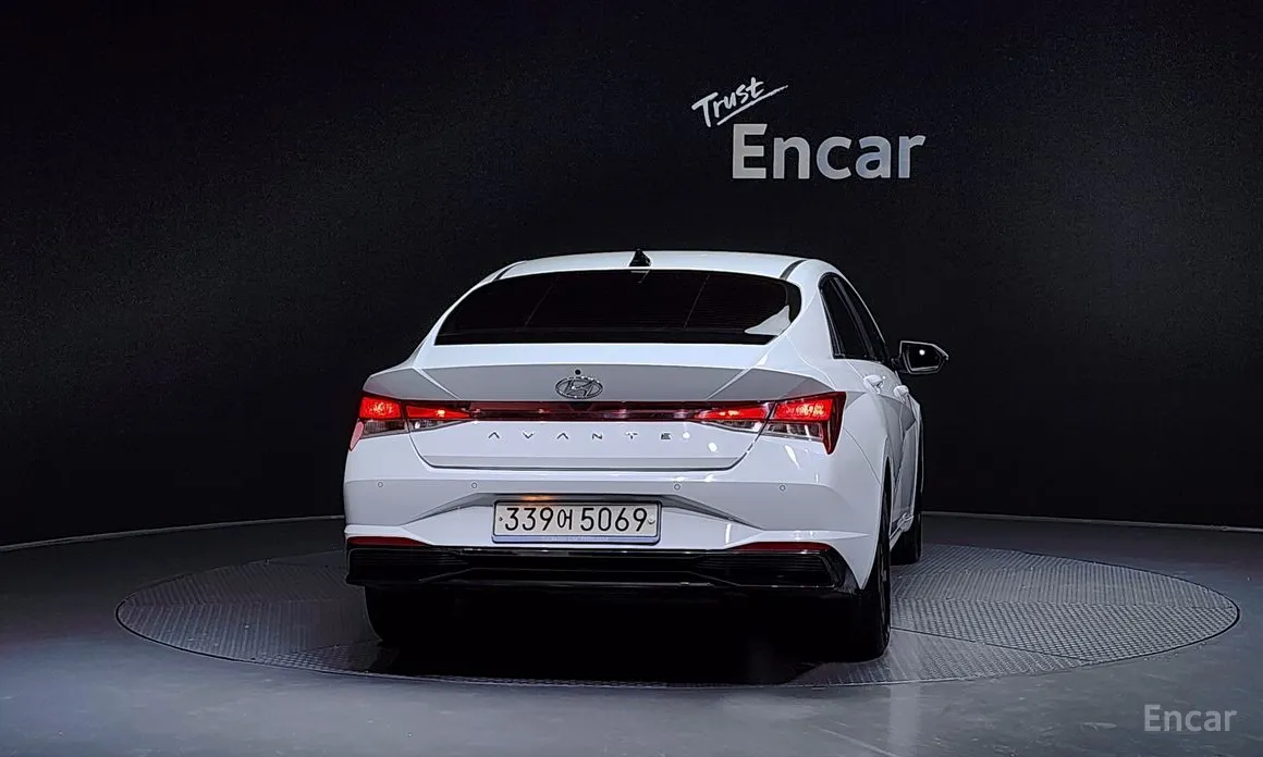 Фото 4 - Hyundai Avante