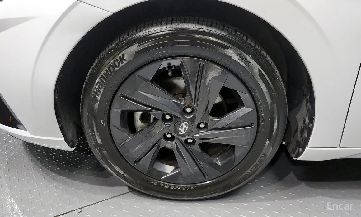 Фото 5 - Hyundai Avante