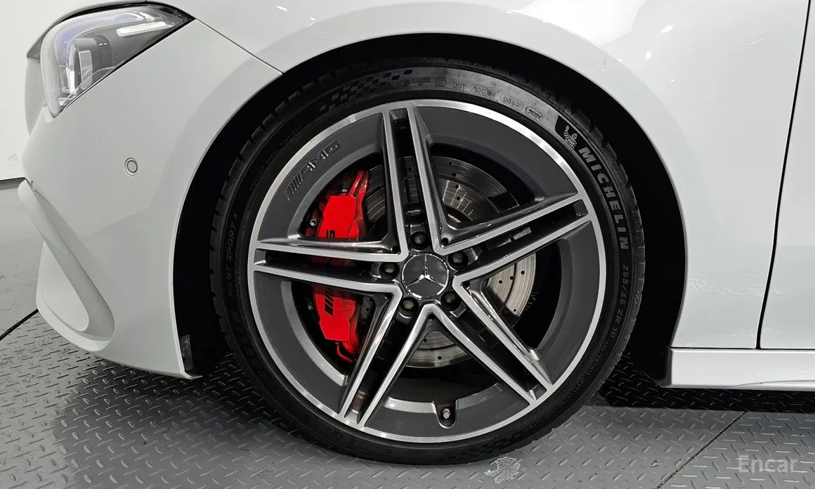 Фото 5 - Mercedes-Benz CLA-Class