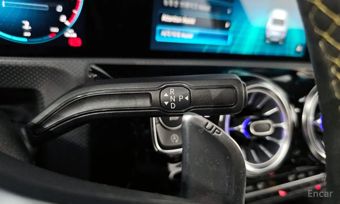 Фото 9 - Mercedes-Benz CLA-Class