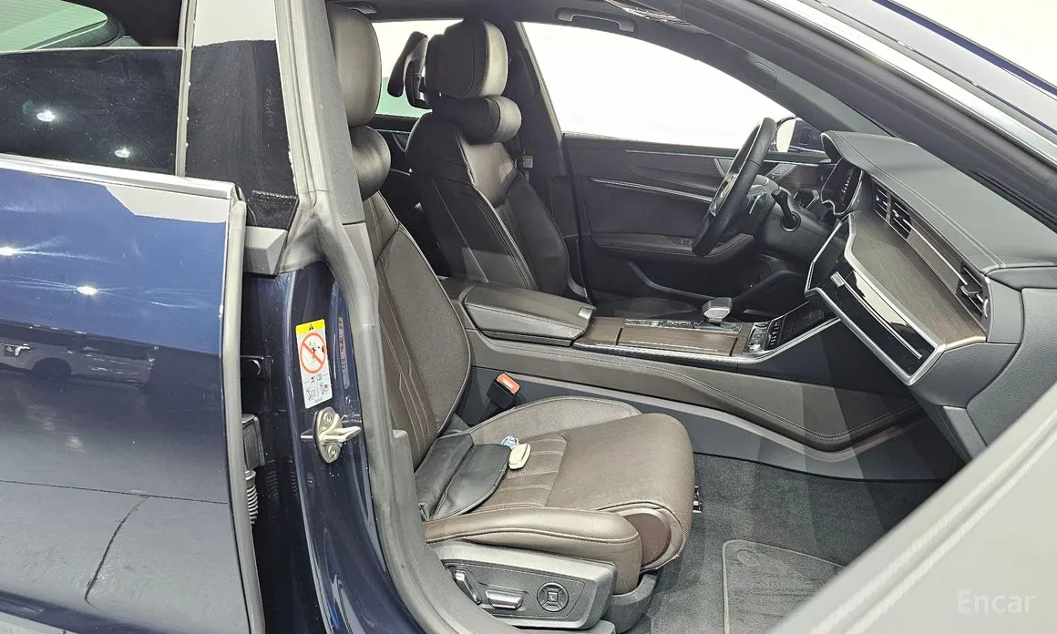 Фото 10 - Audi A7