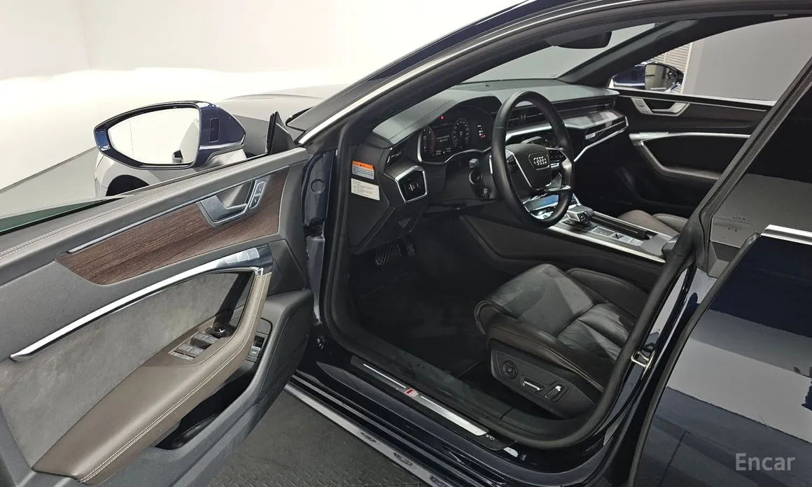 Фото 12 - Audi A7