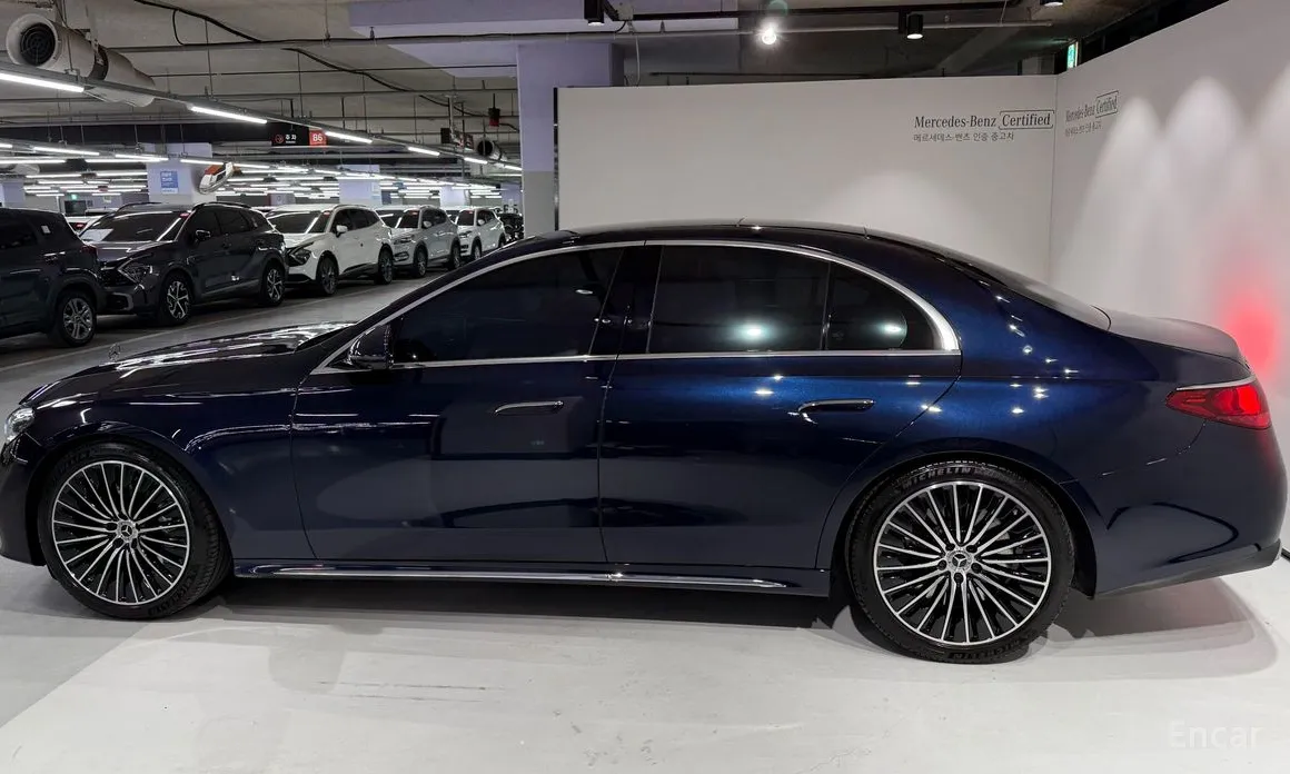 Фото 8 - Mercedes-Benz E-Class