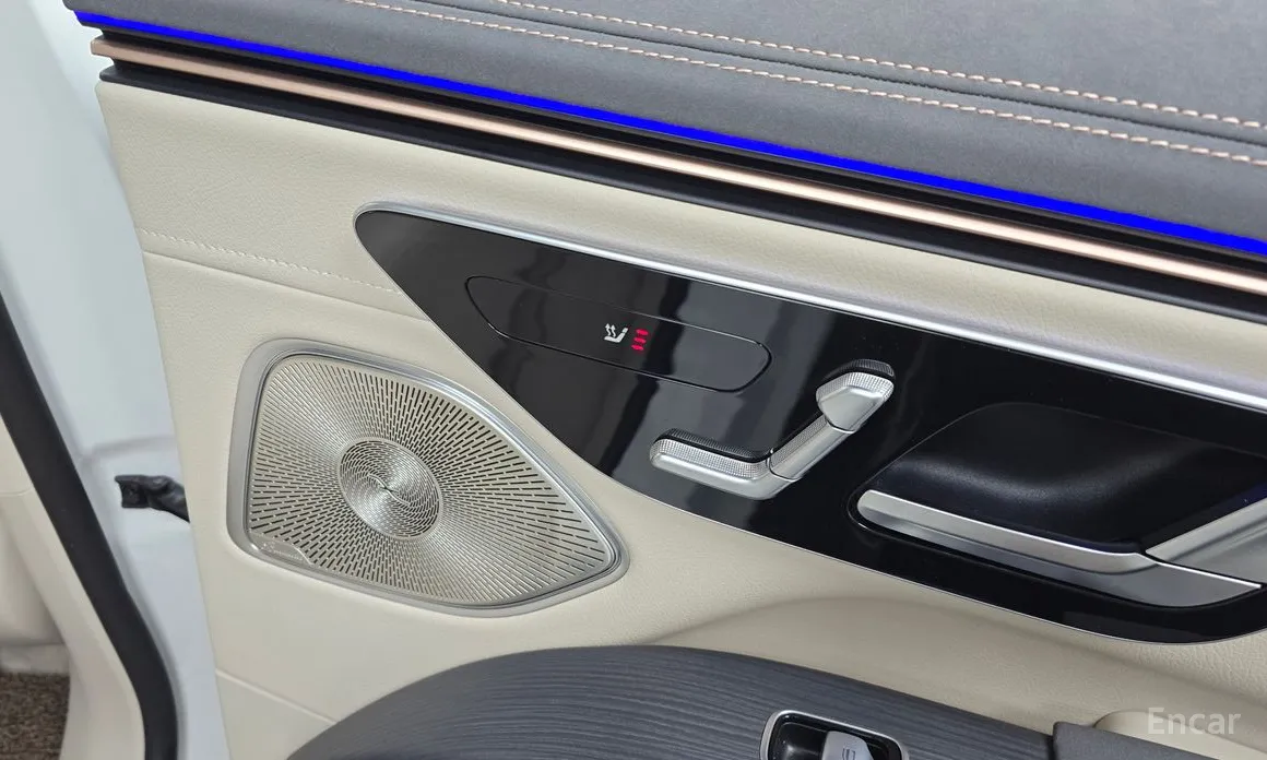 Фото 18 - Mercedes-Benz EQS