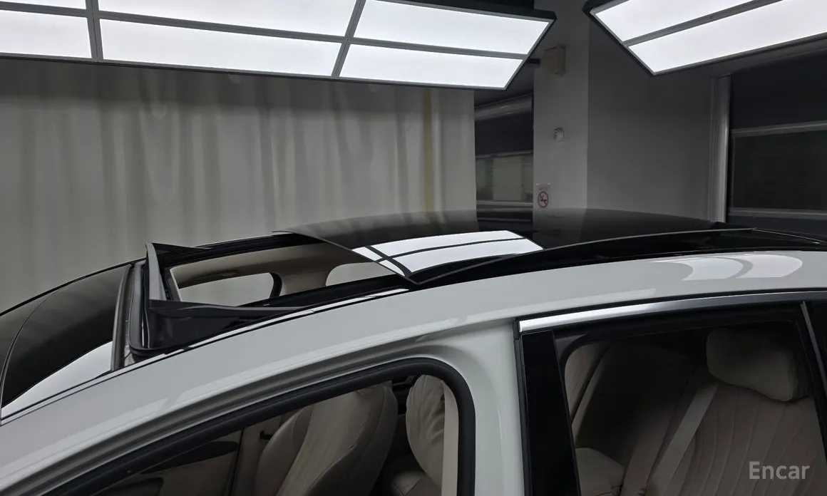 Фото 19 - Mercedes-Benz EQS