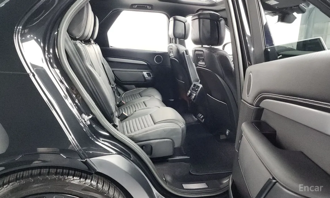 Фото 12 - Land Rover Discovery