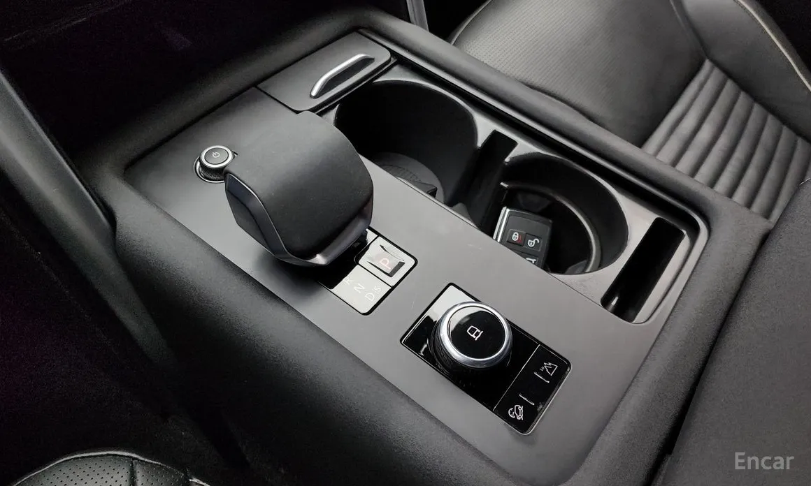 Фото 9 - Land Rover Discovery