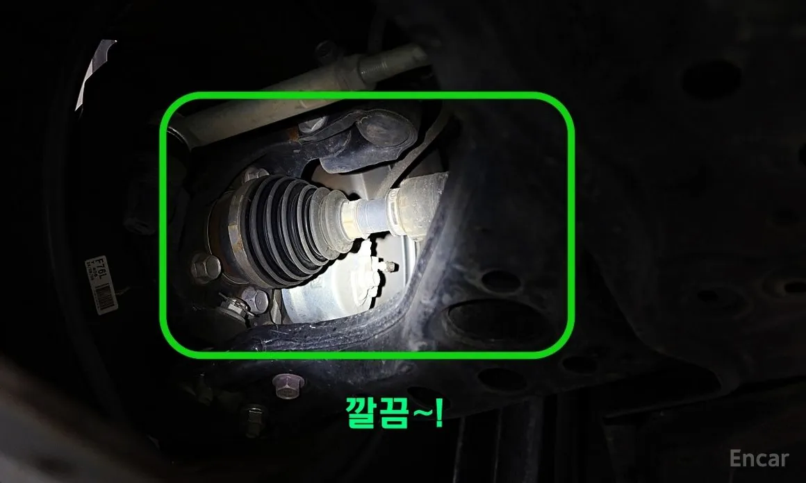 Фото 18 - Lexus UX