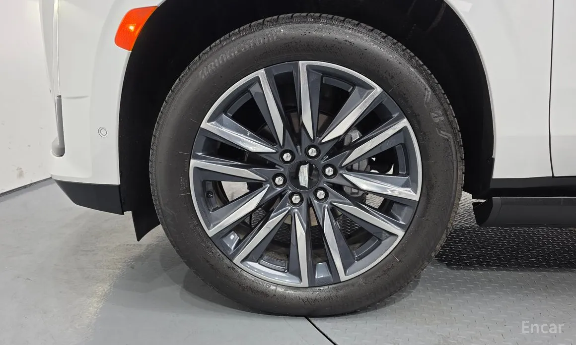 Фото 5 - Cadillac Escalade