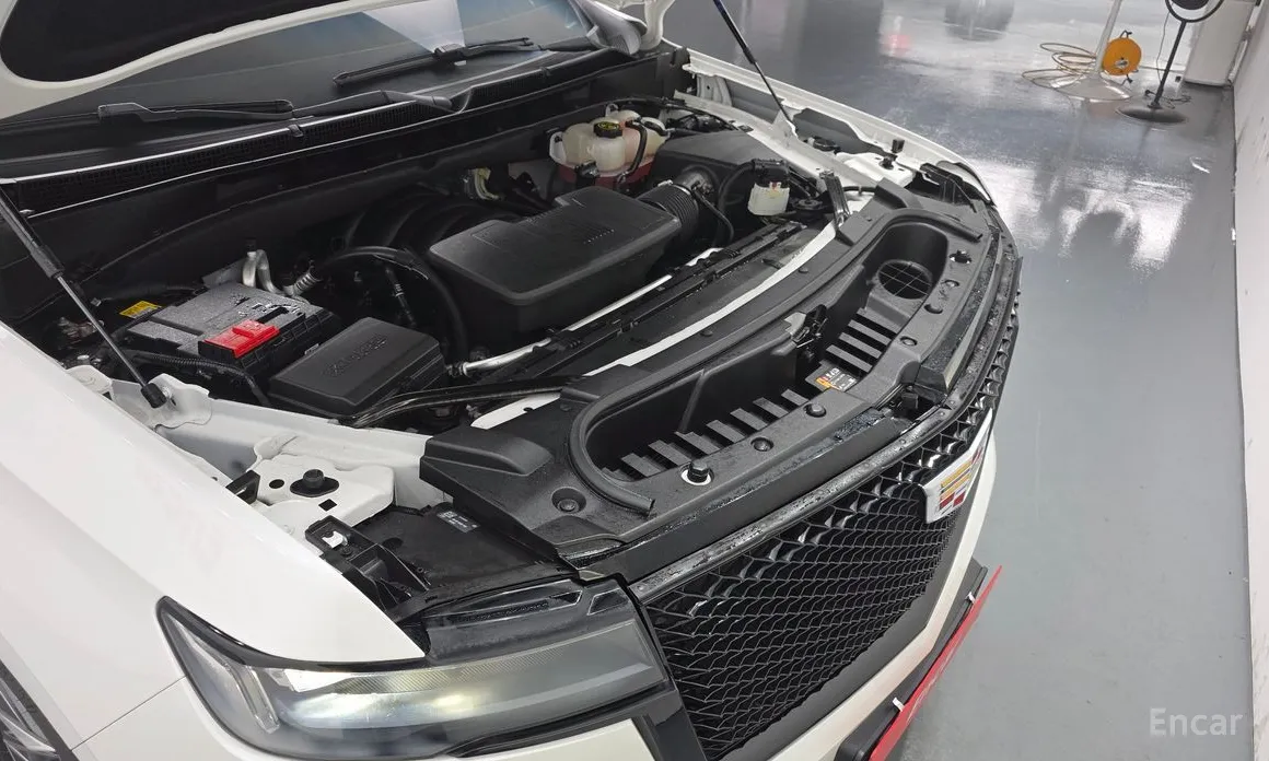 Фото 6 - Cadillac Escalade