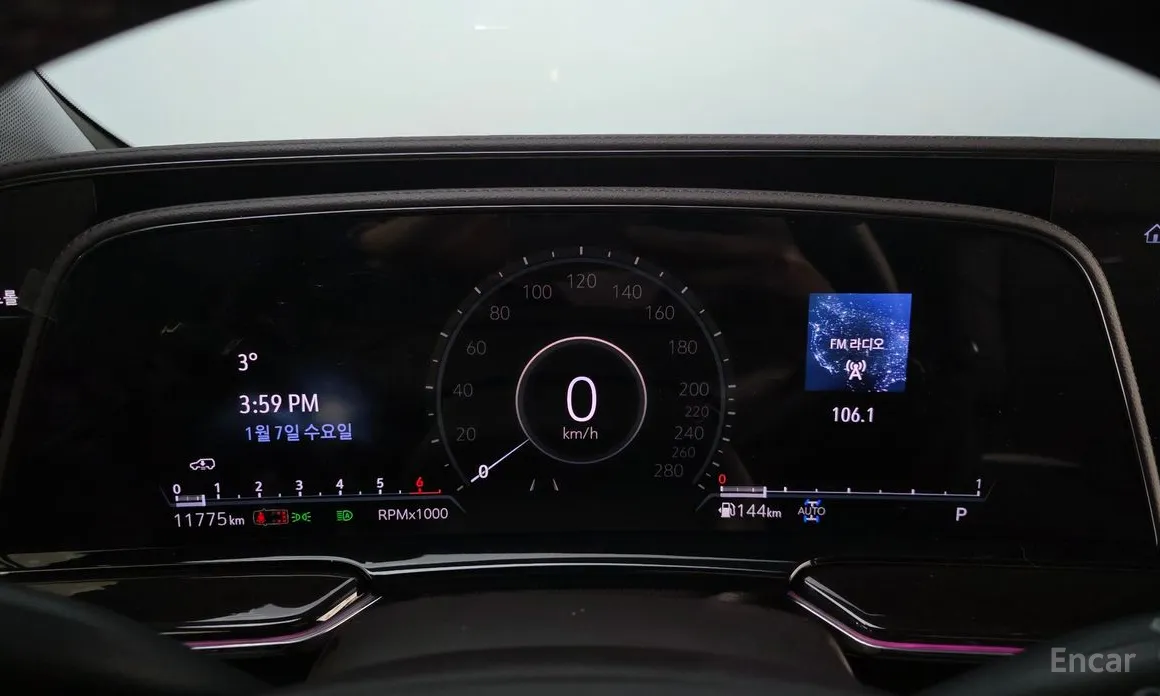 Фото 8 - Cadillac Escalade