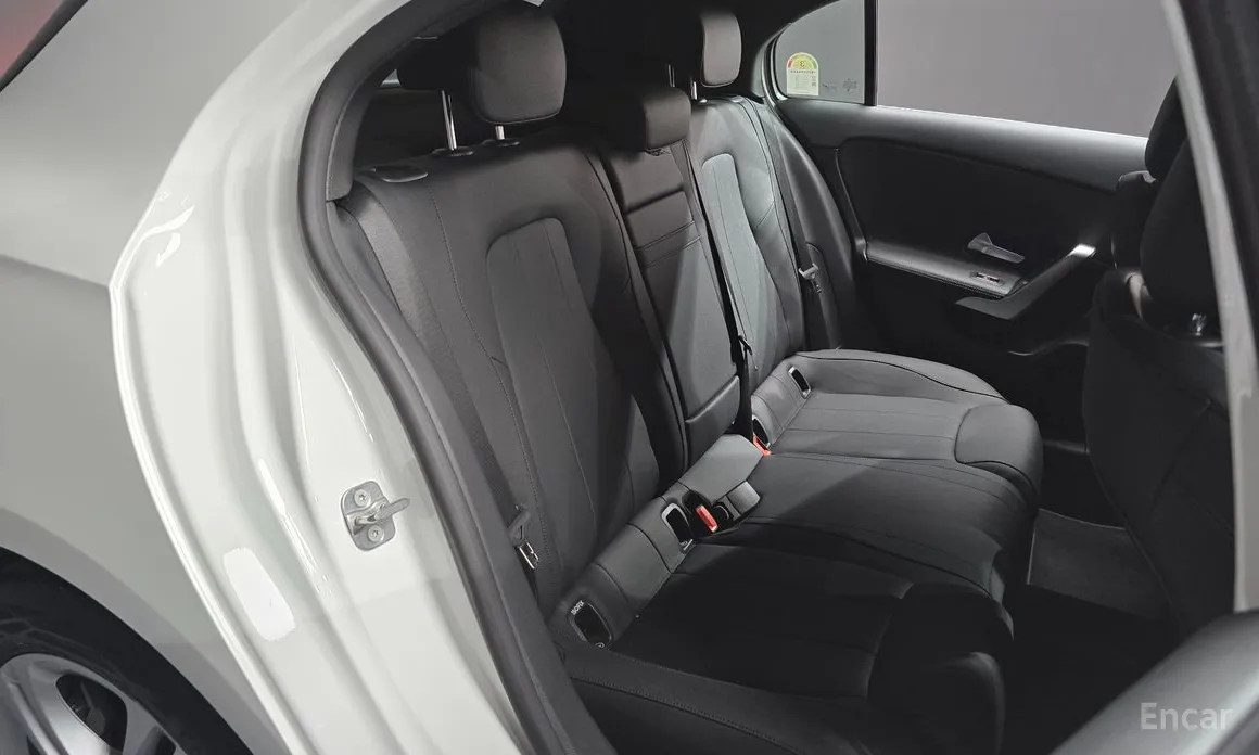 Фото 12 - Mercedes-Benz A-Class