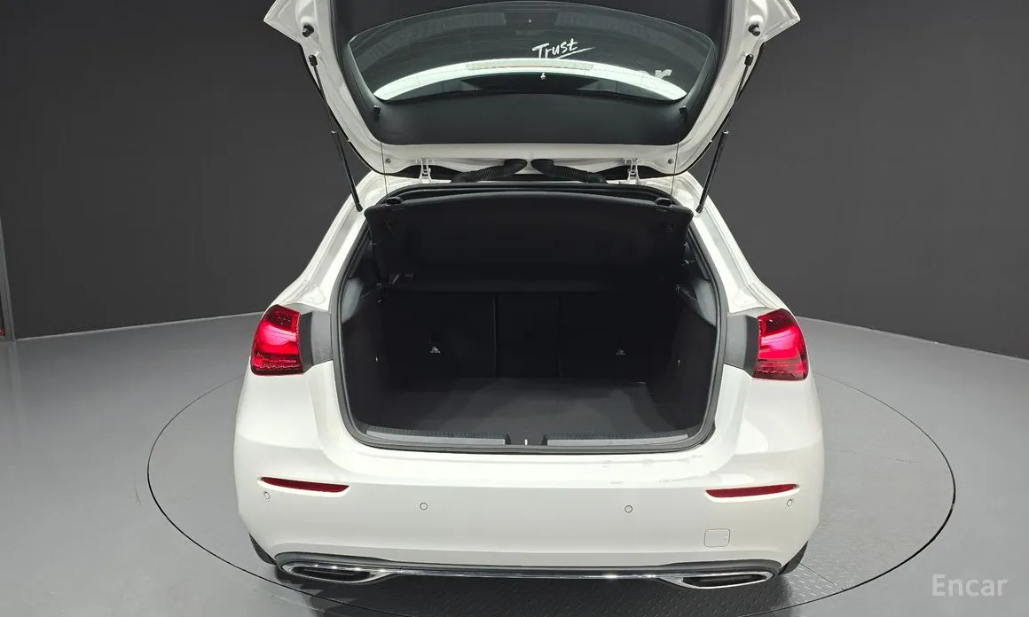 Фото 20 - Mercedes-Benz A-Class