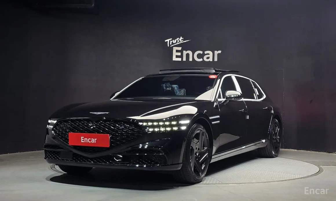 Фото 1 - Genesis G90