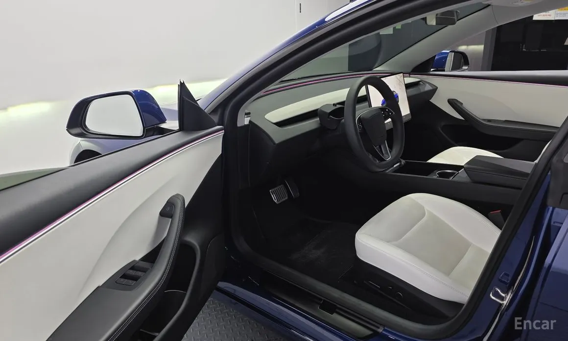 Фото 10 - Tesla Model 3