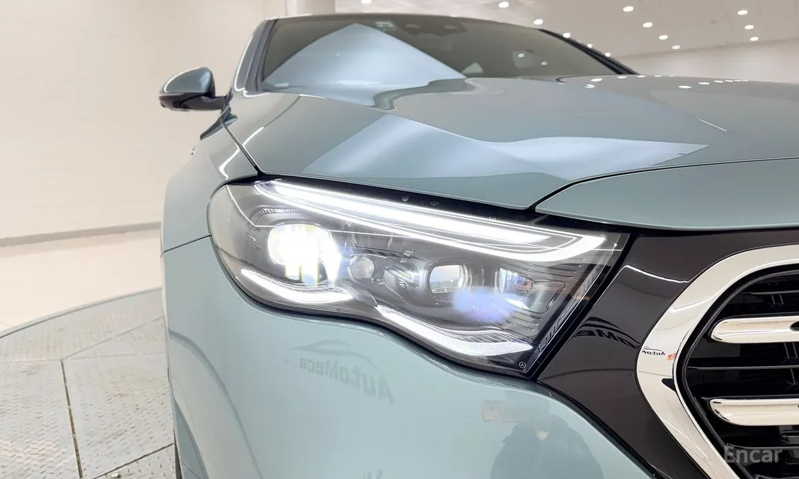 Фото 10 - Mercedes-Benz E-Class