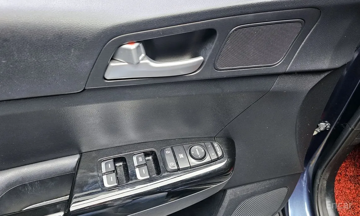 Фото 14 - Kia Sportage