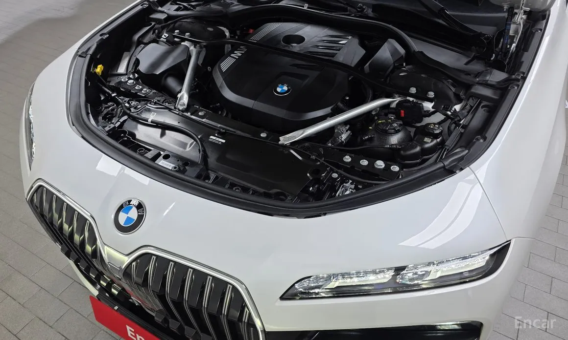 Фото 6 - BMW 7 Series